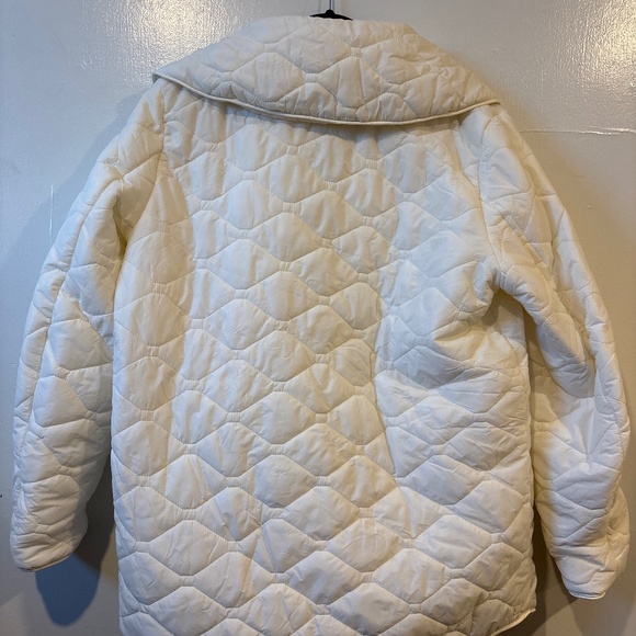 White Andrew Marc puffer jacket - Picture 4 of 4
